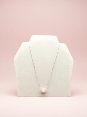 Minimal Rose Quartz Necklace in Silver, January Birthstone